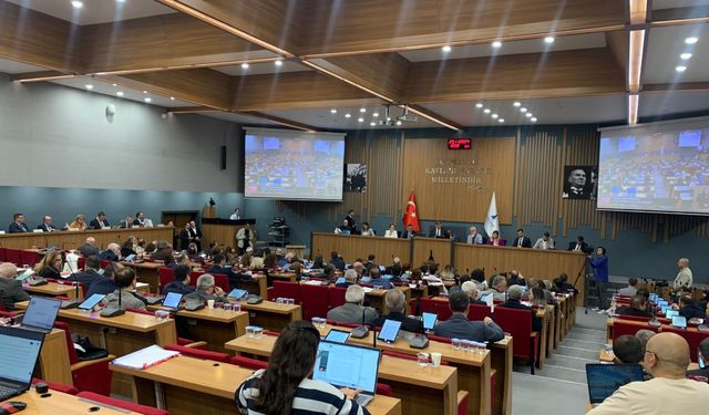 Tugay’dan kooperatif eleştirilerine yanıt: Kimseyi mağdur etmeyecek bir çözüm için çalışıyoruz