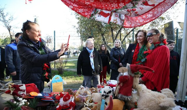 Karşıyaka'da Yeni Yıl Pazarı: 31 Aralık'a kadar açık