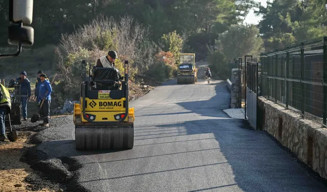 Bornova'da yol sorununun önüne geçilecek: 8 mahalleye eş zamanlı asfalt serimi