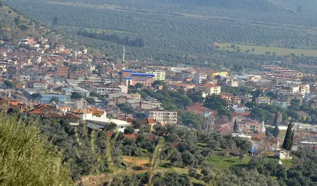 İzmir'in mis kokulu ilçesi: Tarihi ile göze, yemekleri ile damaklara hitap ediyor