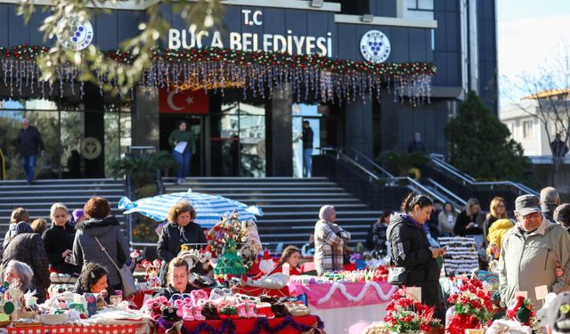 Buca'da yılbaşına özel açıldı: Hediyelik Eşya Pazarı ziyaretçilerini bekliyor