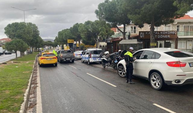 Çeşme'de yaya geçidi ihlaline izin yok: 53 sürücüye işlem yapıldı