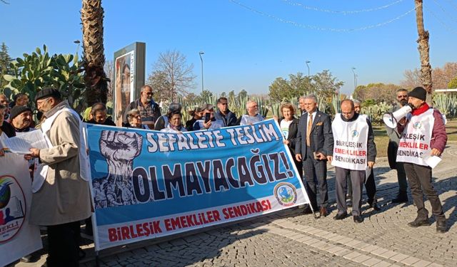 İzmir'de emeklilerden iktidara tepki: Sefalete teslim olmayacağız!