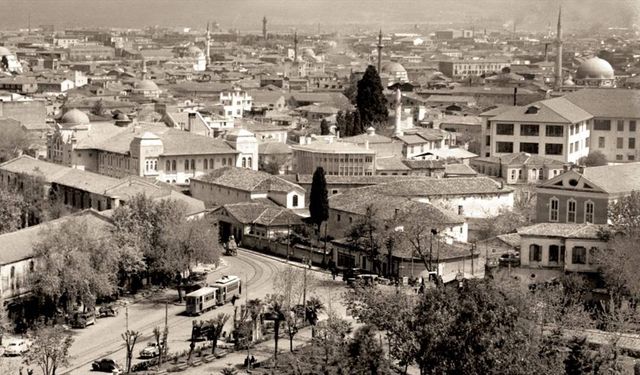 İzmir'in tam kalbinde yer alıyor: Eskiden hapishaneydi, şimdilerde bir otopark