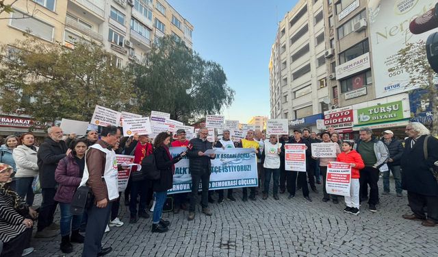 İzmir'den asgari ücret için ses yükseldi: Emekçileri açlığa mahkum etmek istiyorlar!