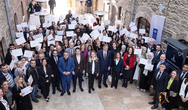 İzmir Büyükşehir, gençleri istihdama kazandırıyor: Hiç kimse işsiz kalmak zorunda değil