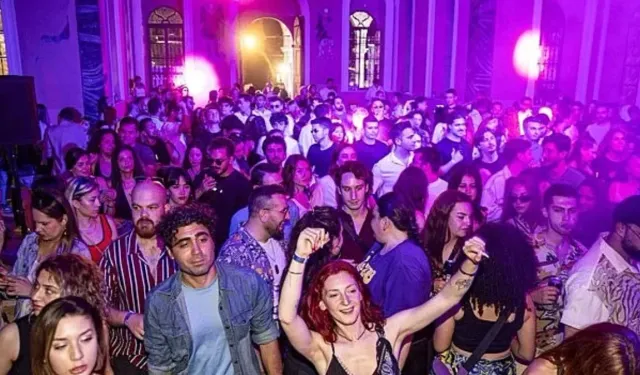 İzmirlilerin kaçırmak istemeyeceği etkinlik: Kasım ve Aralık aylarında Aziz Vukolos Kilisesi’nden müzik yükselecek