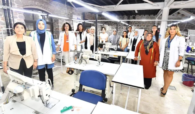 İzmir'de istihdam imkanı: Meslek Fabrikası 8 bin 500 kişiye umut oldu