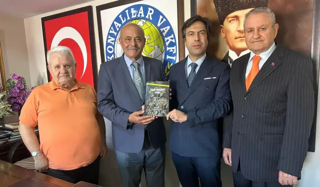 İzmir Konyalılar Vakfından Yeşilay ve Mehmetçiğe destek