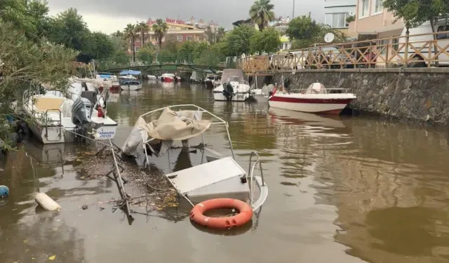 Marmaris'i sağanak vurdu: Balıkçı tekneleri batmaya başladı!