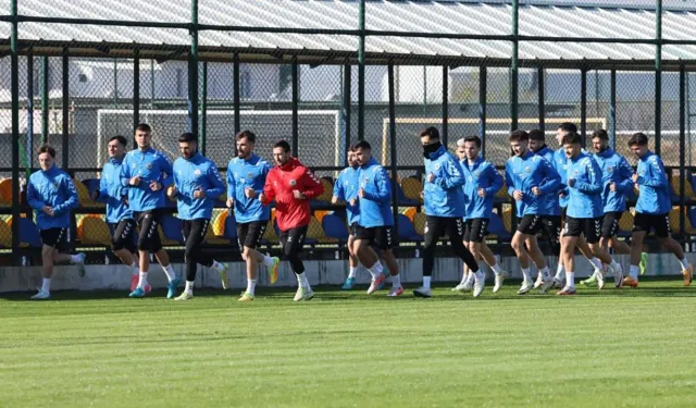 6 maçtır galibiyet yüzü görmüyor: Menemen FK'da transfer çalışmaları başladı