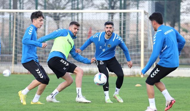 Kupadan elenen Menemen FK gözünü lige dikti