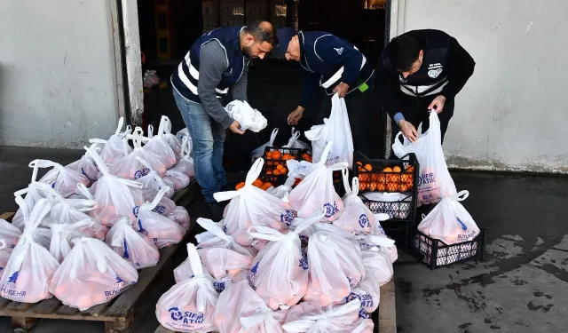 İzmir'de örnek iş birliği: Tarlada yetişiyor, ihtiyaç sahiplerine dağıtılıyor