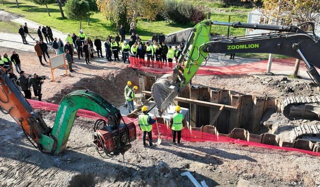 İZSU'dan 200 milyon liralık yatırım: Başkan Tugay Bayraklı'da çalışmaları inceledi