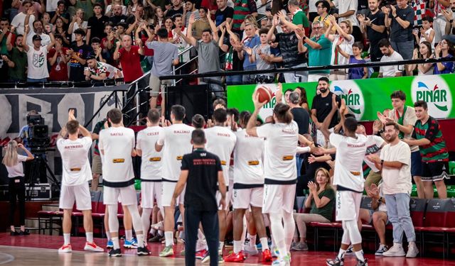 Karşıyaka Basketbol'da sular durulmuyor: İzmir ekibine transfer yasağı getirildi