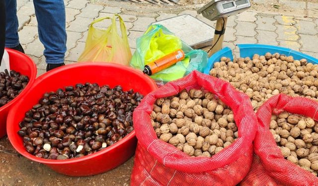 Balıkesir'de sağlık skandalı: Kestaneler saç spreyiyle parlatıldı!