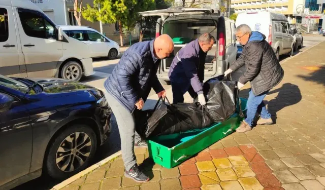 Bileklerinde kesikler var: 87 yaşındaki adam eşi tarafından ölü bulundu