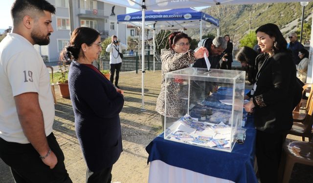 Muğla'da sandıktan ‘düğün' çıktı