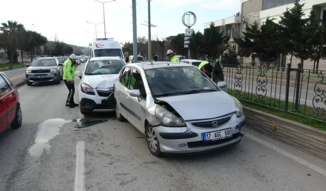 Çanakkale Belediye Başkanı Muharrem Erkek trafik kazası geçirdi