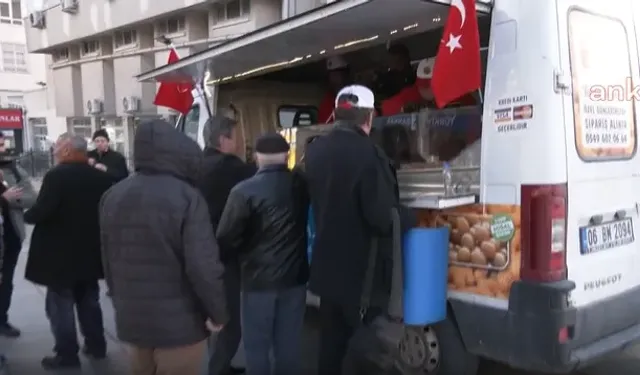 'Emekliler Yılı'nın sona erişini lokma döktürerek kutladılar: Allah böylesini düşmanımıza bile yaşatmasın