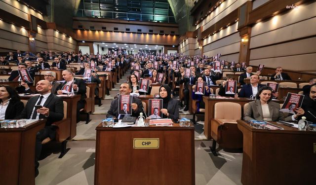 CHP grubu, Akpolat’ın tutuklanmasını mecliste protesto etti!