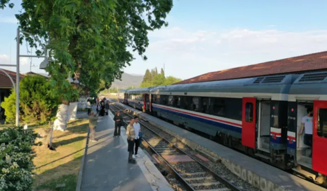 İzmir-Bayındır tren saatleri ne? İzmir-Bayındır tren bilet fiyatı 2025