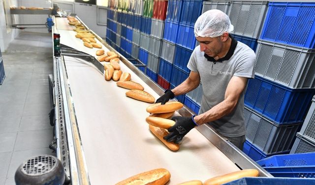 İzmir'de Halk Ekmeğe zam geldi: İşte yeni fiyatı