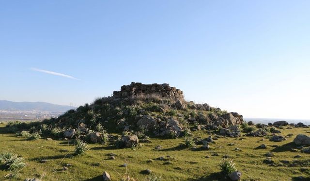 İzmir’in tarihi hazinesi Larissa Antik Kenti nerededir? Nasıl gidilir?