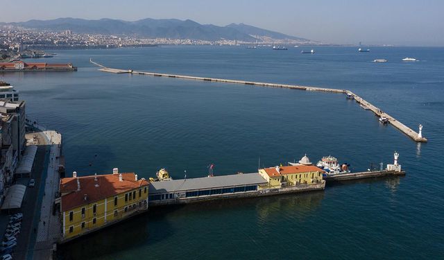 İzmir'e yol haritası: Çözülebilecek en kolay problem Körfez kirliliği