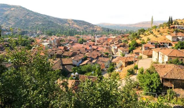 İzmir'in gizli kalmış hazinesi: Tarihi dokusu ve doğal güzellikleri ile ziyaretçilerini hayran bırakıyor