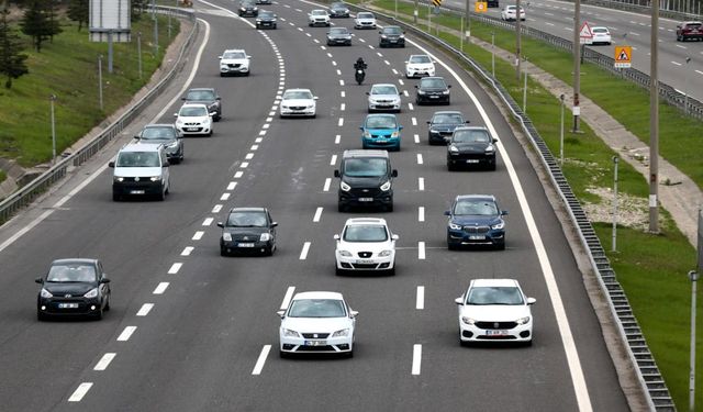 Türkiye nüfusunun tam 12 katı: Otoyolları kullanan araç verisi açıklandı