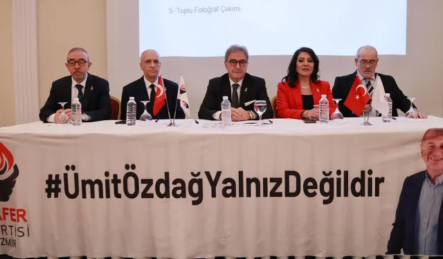 ZP'li Şehirlioğlu İzmir’de konuştu: Özdağ’ın tutuklanması muhalif cepheyi yakınlaştırdı!