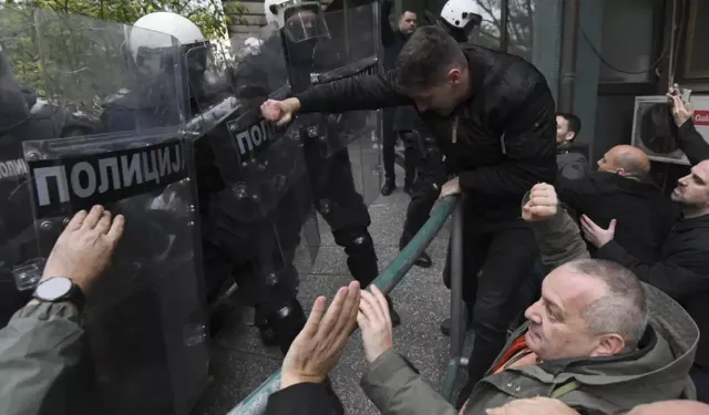 Tente kazasında 15 kişi ölmüştü: Başbakan tepkiler üzerine istifa etti