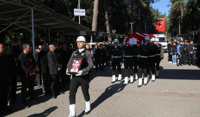 Trafik kazasında şehit düşen polis memuru Bahadır Kopan toprağa verildi