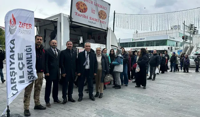 Zafer Partisi Karşıyaka, Zübeyde Ana'yı andı