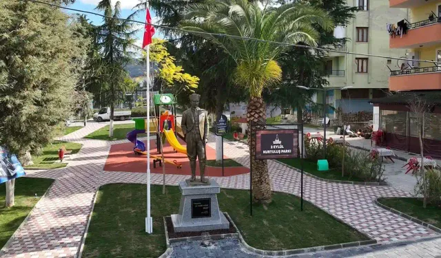 İzmir'in yeşil alanları korunuyor: Kurtuluş Parkı yenilenen yüzüyle Beydağ’a nefes oldu