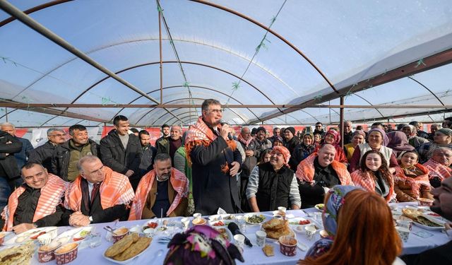 İzmir'de çiftçi buluşması: Başkan Tugay'dan üreticilere destek