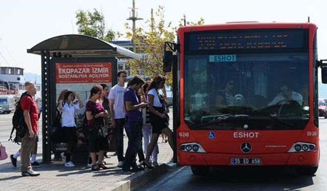 İzmir'de okullar açılıyor: ESHOT seferlerine güncelleme geldi