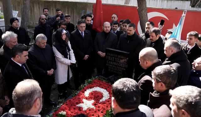 Ege Üniversitesi'ndeki kavgada öldürülmüştü: Fırat Çakıroğlu İzmir'de anıldı