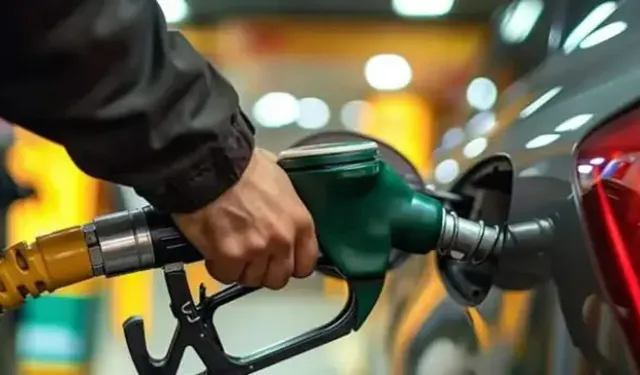 Gece yarısı tabelalar yeniden değişiyor: Bir haftada dördüncü zamla fiyatlar 50 TL’yi geçti