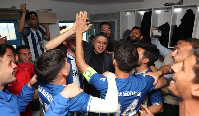 Aliağa Helvacı, Kemalpaşa 1923 Spor'u 6-0 mağlup ederek liderliğini sürdürdü