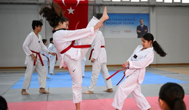 Bornova’da taekwondocuların kuşak heyecanı: Sporda öncü kent olacağız