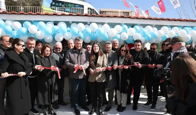 Çeşmelilere yeni müjde: Çeştur Kafe Alaçatı açıldı!