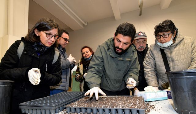 Bornova'da doğal yaşama destek: Yerel tohumlar gelecek nesillere aktarılacak