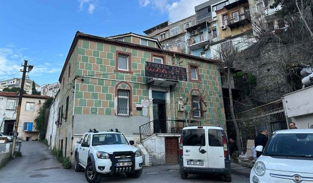 İzmir’de 500 yıllık şifa merkezi: Karataş’ın 99 pencereli tarihi hamamı