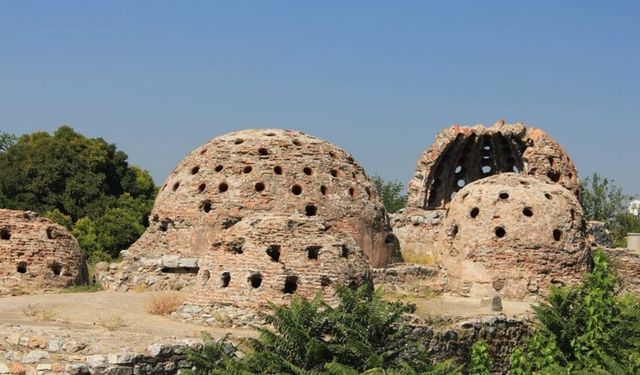 İzmir’in mimarisiyle dikkat çeken İsa Bey Hamamı nerededir? Nasıl gidilir?