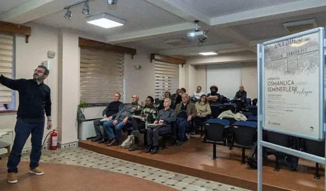 İzmir'de kültür ve tarih keşfi bir arada: Osmanlıca Seminerleri'ne büyük ilgi