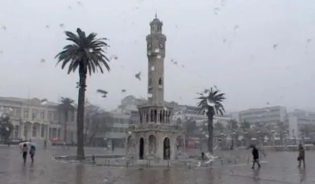 İzmir yeniden kışa dönüyor: Hava sıcaklıkları düşüyor mu? İzmir'de yağmur mu yağacak? Soğuklar ne kadar sürecek?