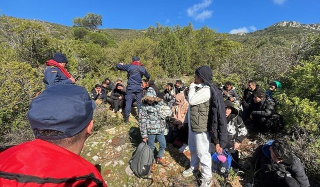 Karaada’da düzensiz göçmen operasyonu: 45 kişi kurtarıldı