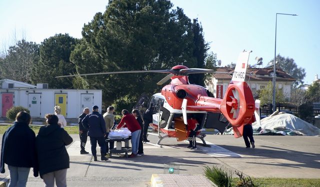 Muğla’da araç yangını faciası: Küçük çocuk helikopterle İzmir’e sevk edildi!